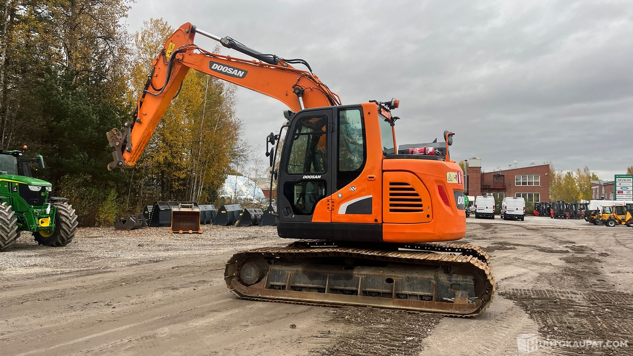Doosan DX140LCR-5, 2020, telakaivinkone, Vantaa - Pelle sur chenille: photos 3 Doosan DX140LCR-5, 2020, telakaivinkone, Vantaa - Pelle sur chenille: photos 3