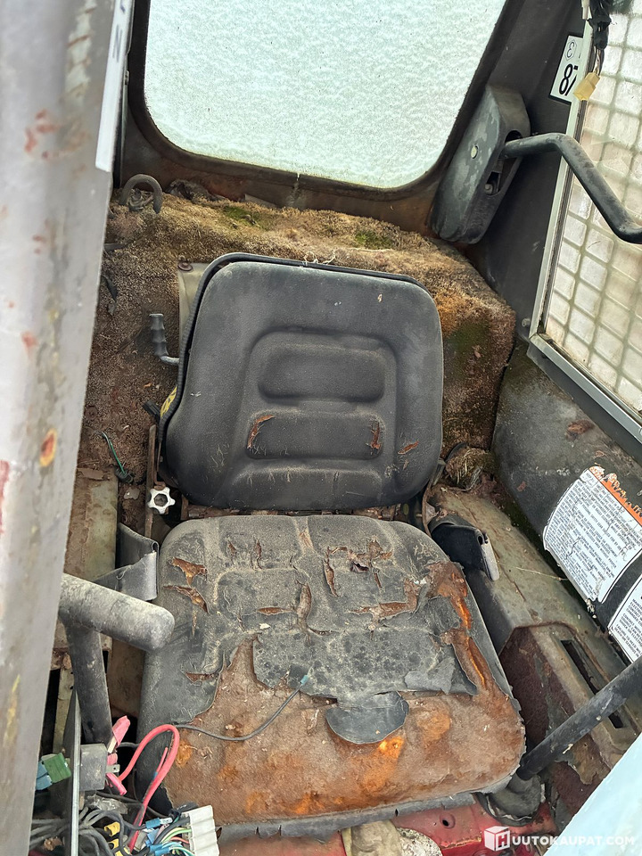 Gehl 3825 loader, Pälkäne - Mini chargeuse: photos 4 Gehl 3825 loader, Pälkäne - Mini chargeuse: photos 4