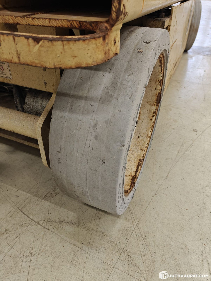 Nacelle ciseaux JLG 2646E2, 246 scissor lift, Vantaa: photos 11 Nacelle ciseaux JLG 2646E2, 246 scissor lift, Vantaa: photos 11