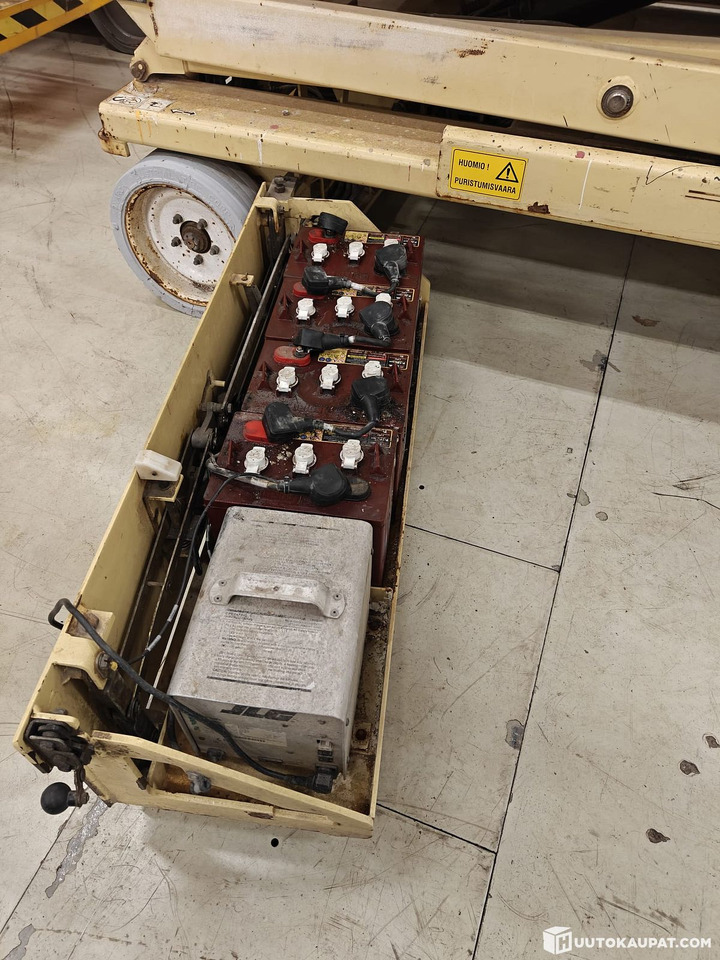 Nacelle ciseaux JLG 2646E2, 246 scissor lift, Vantaa: photos 13 Nacelle ciseaux JLG 2646E2, 246 scissor lift, Vantaa: photos 13