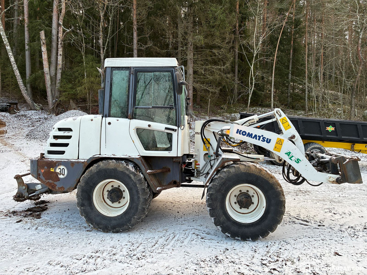 Komatsu WA 75-3, 2001 wheel loader, Pälkäne - Chargeuse sur pneus: photos 5 Komatsu WA 75-3, 2001 wheel loader, Pälkäne - Chargeuse sur pneus: photos 5