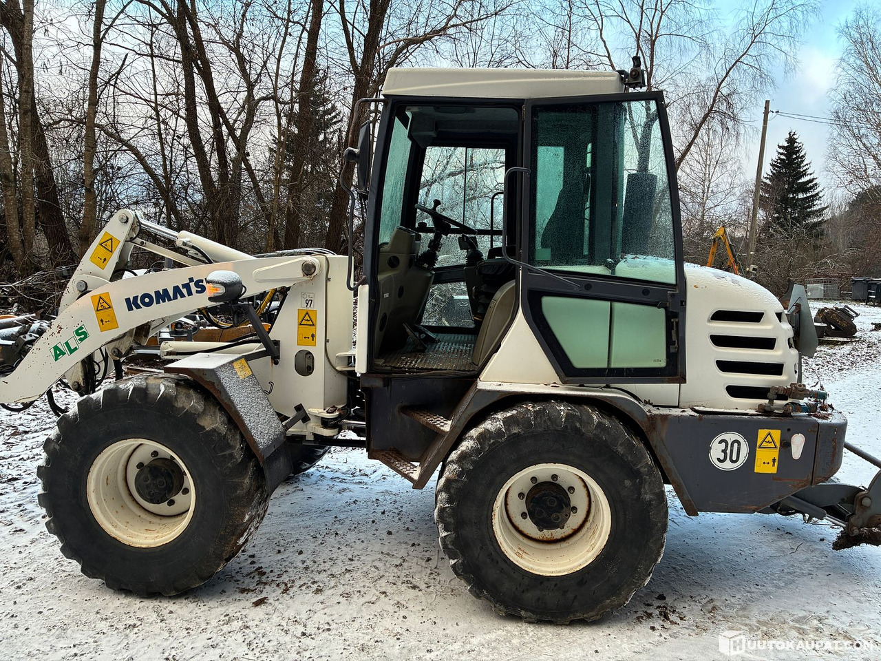 Komatsu WA 75-3, 2001 wheel loader, Pälkäne - Chargeuse sur pneus: photos 4 Komatsu WA 75-3, 2001 wheel loader, Pälkäne - Chargeuse sur pneus: photos 4