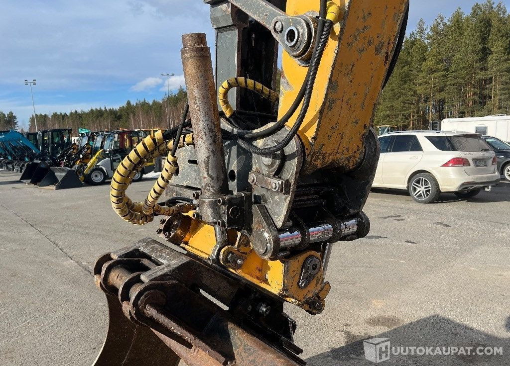 Crédit-bail de  Liebherr 904 / Engcon, Kauha, Rasvari, Lämmitin, 2004, 20 987 h Kaivinkone, Ilmajoki Liebherr 904 / Engcon, Kauha, Rasvari, Lämmitin, 2004, 20 987 h Kaivinkone, Ilmajoki: photos 11