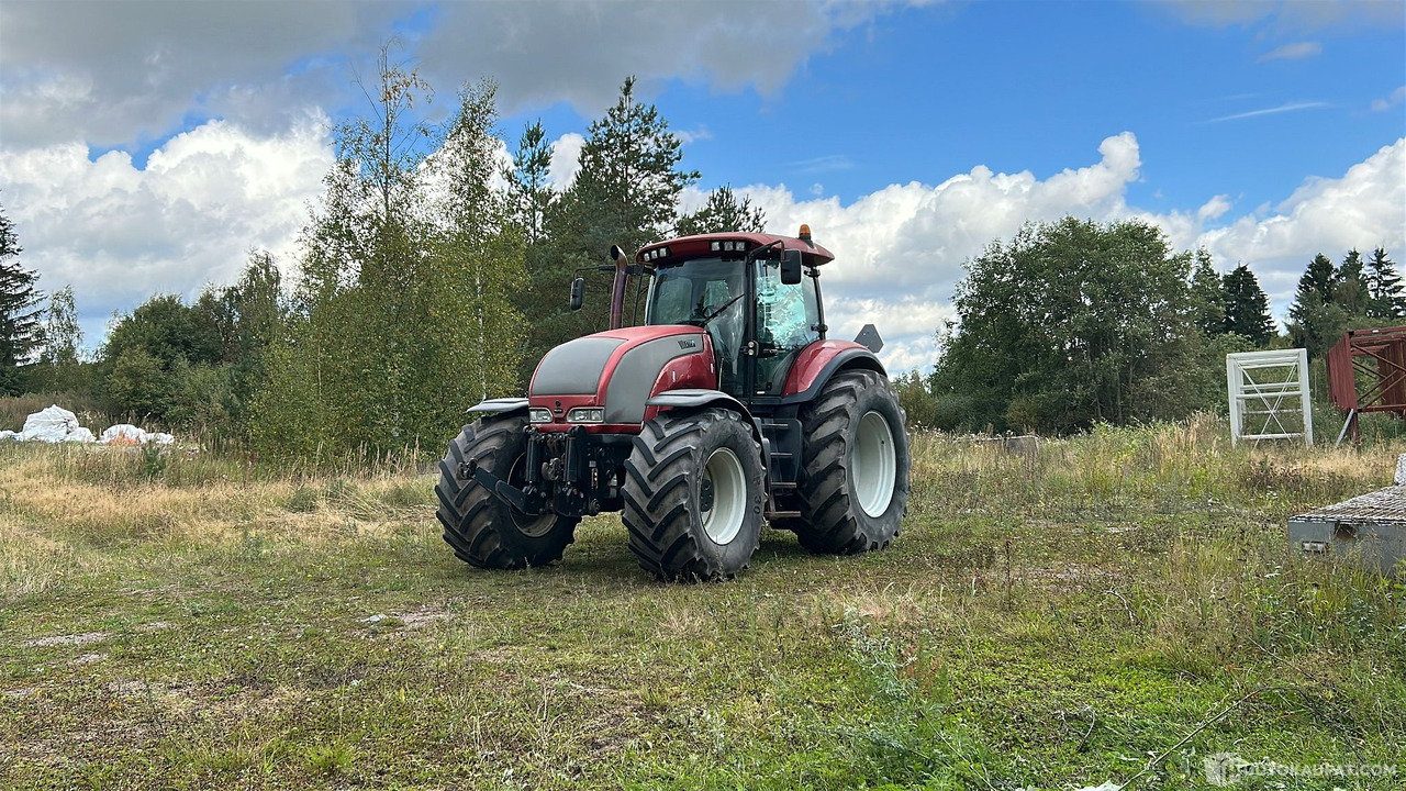 Maataloustraktori Valtra S280, vm. 2009, Pöytyä - Machine agricole: photos 1 Maataloustraktori Valtra S280, vm. 2009, Pöytyä - Machine agricole: photos 1