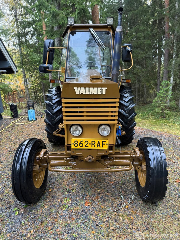Valmet 502, 1975 + Perälevy, Mänttä-Vilppula - Tracteur agricole: photos 3 Valmet 502, 1975 + Perälevy, Mänttä-Vilppula - Tracteur agricole: photos 3