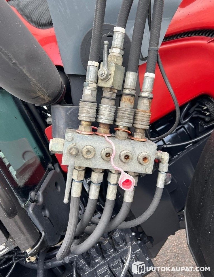 Crédit-bail de Valtra N121 Advance with front loader, 2007, 9,900 h, Ylivieska Valtra N121 Advance with front loader, 2007, 9,900 h, Ylivieska: photos 8 Crédit-bail de Valtra N121 Advance with front loader, 2007, 9,900 h, Ylivieska Valtra N121 Advance with front loader, 2007, 9,900 h, Ylivieska: photos 8