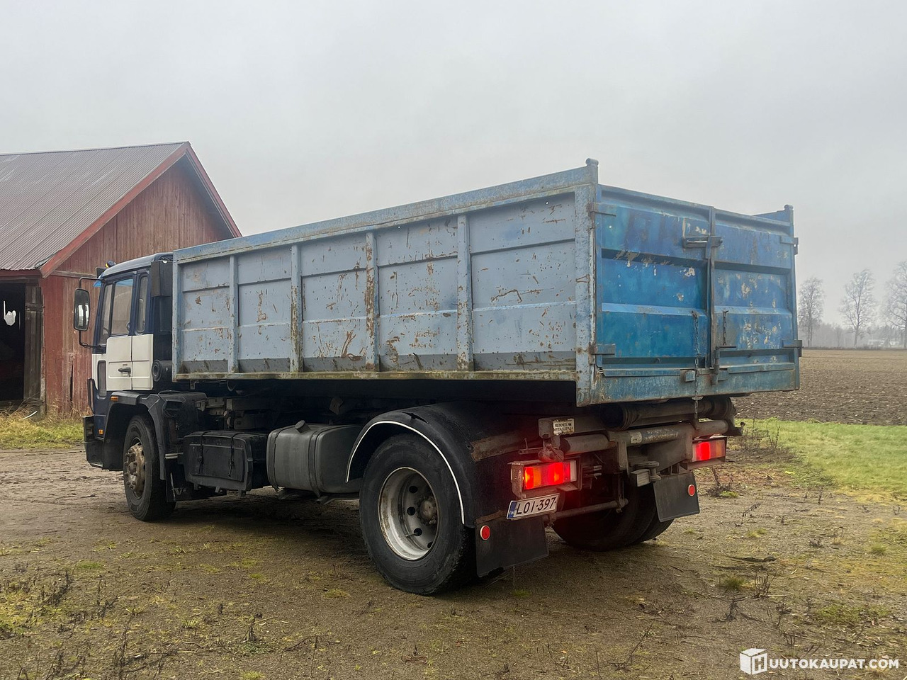 Volvo FL618 swap-body truck with two platforms, 1992, Hämeenlinna - Camion porte-conteneur/ Caisse mobile: photos 4 Volvo FL618 swap-body truck with two platforms, 1992, Hämeenlinna - Camion porte-conteneur/ Caisse mobile: photos 4