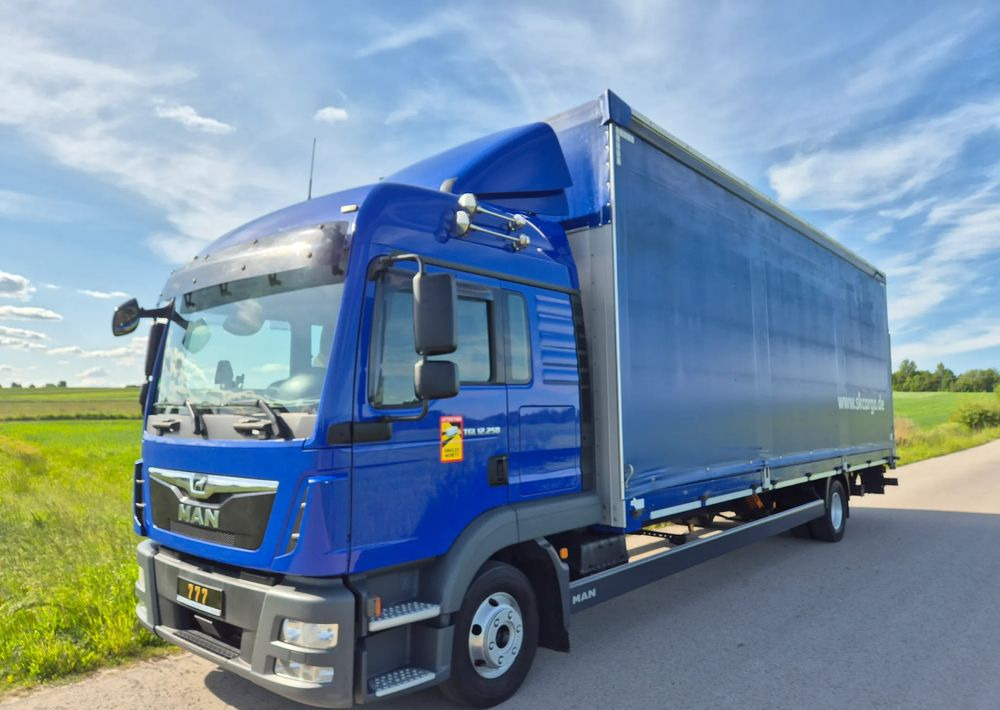 MAN TGL 12.250 2019 BURTO FIRANA + winda 8.4m z Niemiec / TOP STAN / OKAZJA / firanka / automat / - Camion à rideaux coulissants: photos 2 MAN TGL 12.250 2019 BURTO FIRANA + winda 8.4m z Niemiec / TOP STAN / OKAZJA / firanka / automat / - Camion à rideaux coulissants: photos 2
