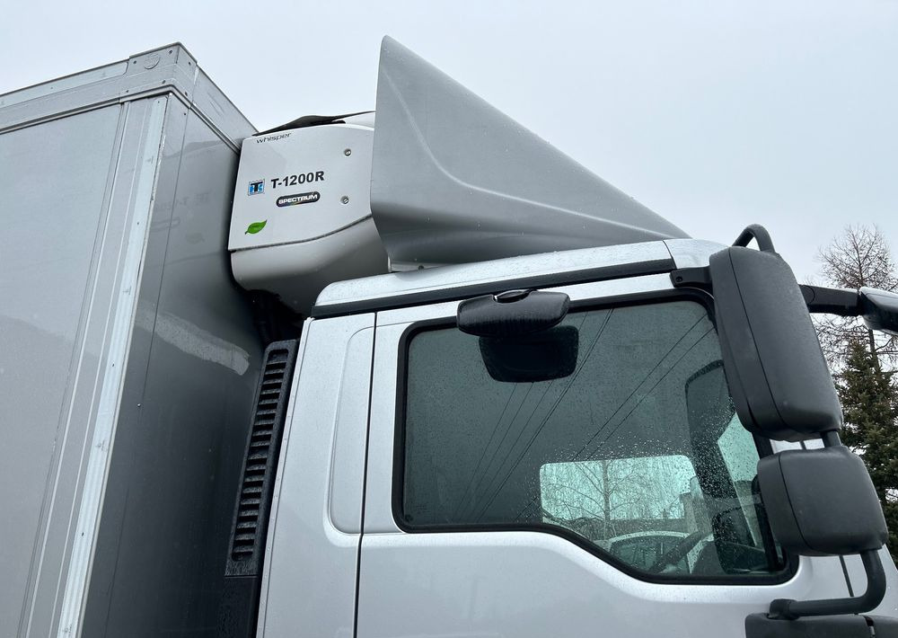 MAN TGM 18.290 TK 1200 R Spectrum THERMO King z Niemiec 8m / 20 palet / winda Klima / OKAZJA - Camion frigorifique: photos 4 MAN TGM 18.290 TK 1200 R Spectrum THERMO King z Niemiec 8m / 20 palet / winda Klima / OKAZJA - Camion frigorifique: photos 4