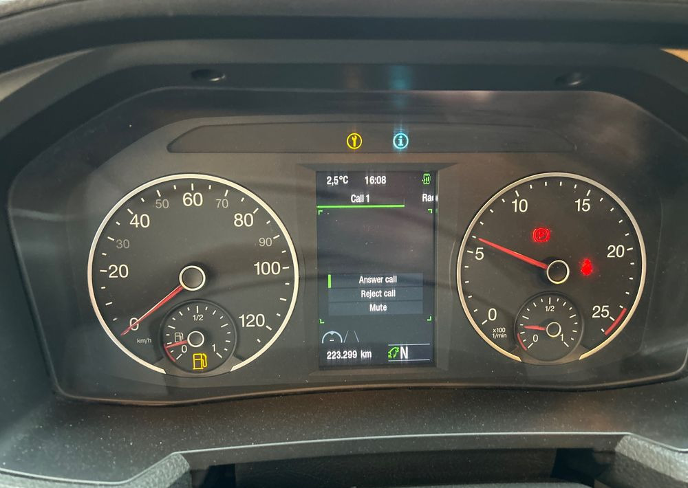 Tracteur routier MAN TGS 18.470 NAUKA JAZDY STANDARD 4x2 / TGX 18.360 400 510 460 500 TOP STAN / ŚWIEŻO SPROWADZONY: photos 19 Tracteur routier MAN TGS 18.470 NAUKA JAZDY STANDARD 4x2 / TGX 18.360 400 510 460 500 TOP STAN / ŚWIEŻO SPROWADZONY: photos 19