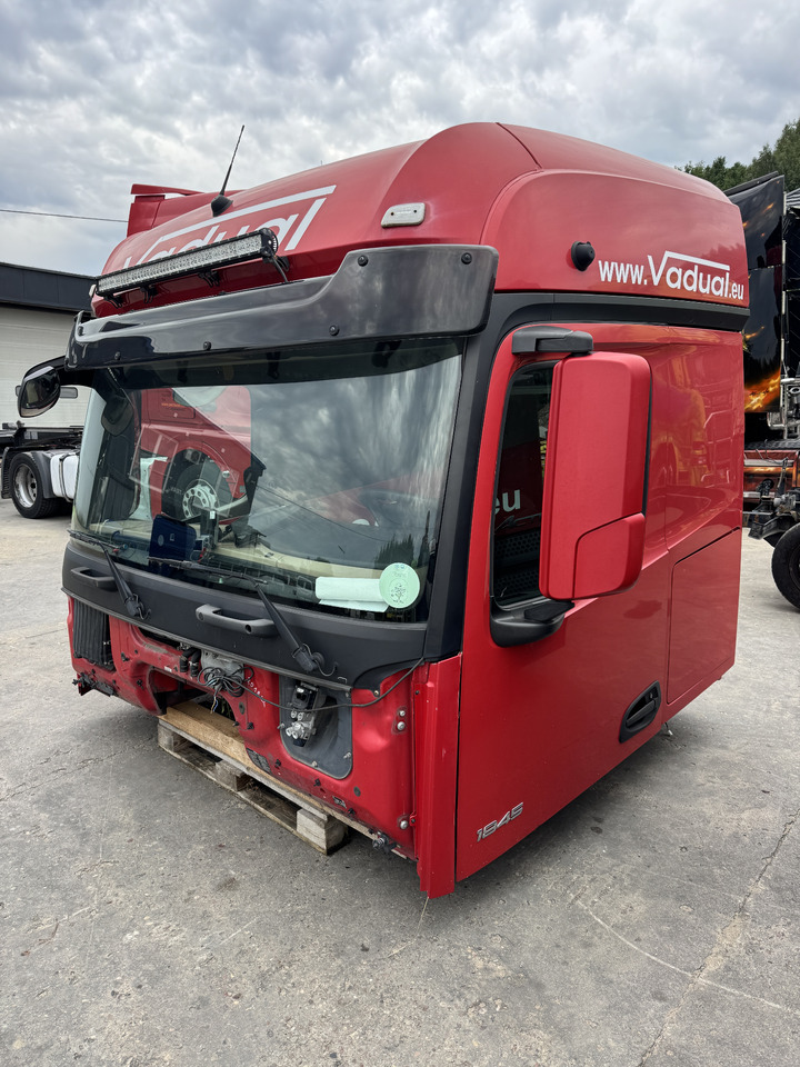 Mercedes-Benz ACTROS MP 4 2018 ROK truck - Cabine pour Camion: photos 3 Mercedes-Benz ACTROS MP 4 2018 ROK truck - Cabine pour Camion: photos 3