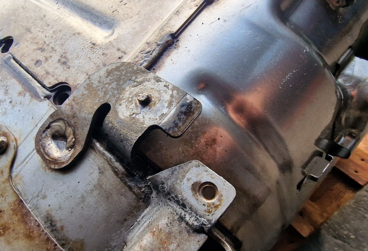 Scania Katalizator DPF R XPI Euro 6 DC13 2164453 2158333 Scania R XPI 410 Euro 6 DC13 2164453 2158333 truck - Silencieux pour Camion: photos 3 Scania Katalizator DPF R XPI Euro 6 DC13 2164453 2158333 Scania R XPI 410 Euro 6 DC13 2164453 2158333 truck - Silencieux pour Camion: photos 3