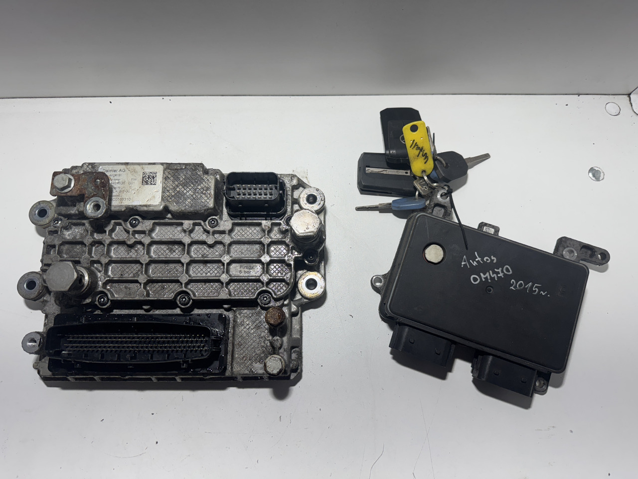 Mercedes Antos Actros MP4 - Bloc de gestion pour Camion: photos 1 Mercedes Antos Actros MP4 - Bloc de gestion pour Camion: photos 1