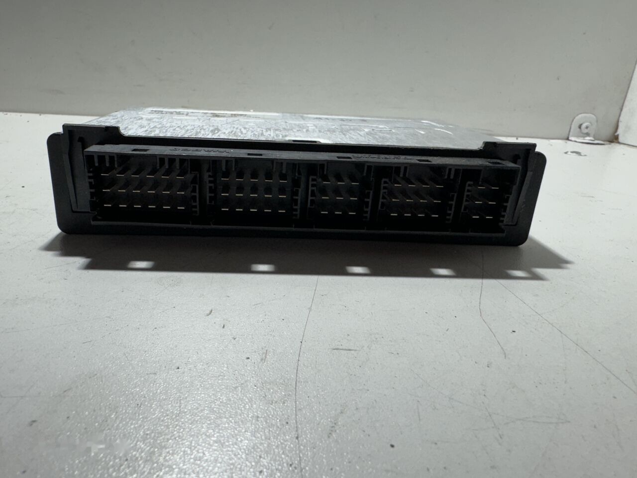 Mercedes-Benz EBS4 Mercedes Actros MP 4 Atego III A0014460936 Mercedes-Benz EBS4 Mercedes Actros MP 4 Atego III - Système électrique pour Camion: photos 3 Mercedes-Benz EBS4 Mercedes Actros MP 4 Atego III A0014460936 Mercedes-Benz EBS4 Mercedes Actros MP 4 Atego III - Système électrique pour Camion: photos 3