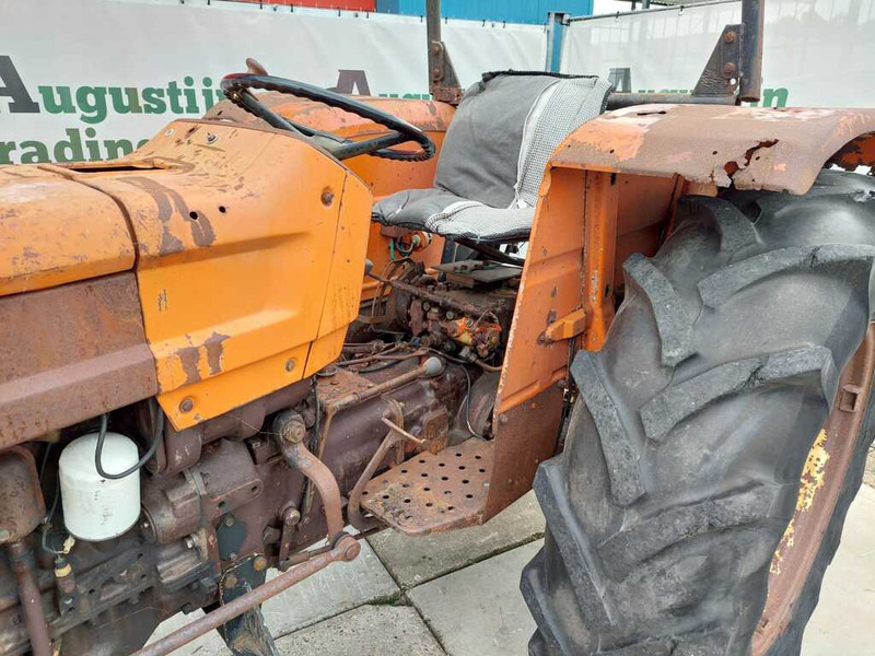 Fiat 640/8 - Tracteur agricole: photos 3 Fiat 640/8 - Tracteur agricole: photos 3