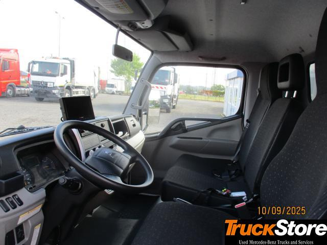 Fourgon grand volume FUSO Canter 3C15: photos 7