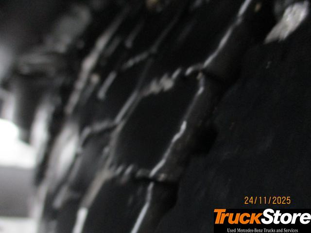 Mercedes-Benz Actros 1845 LS nRL - Tracteur routier: photos 4 Mercedes-Benz Actros 1845 LS nRL - Tracteur routier: photos 4