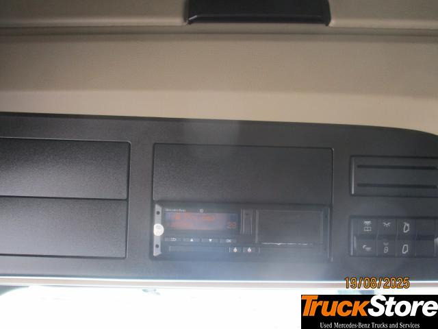 Tracteur routier Mercedes-Benz Actros 1845 LS nRL: photos 7 Tracteur routier Mercedes-Benz Actros 1845 LS nRL: photos 7
