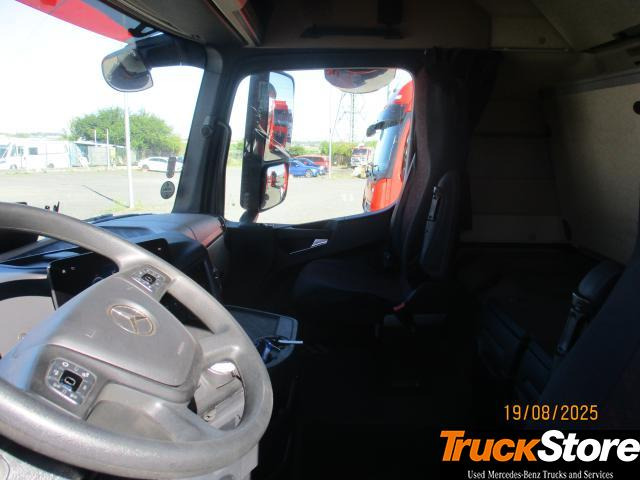 Tracteur routier Mercedes-Benz Actros 1845 LS nRL: photos 6 Tracteur routier Mercedes-Benz Actros 1845 LS nRL: photos 6