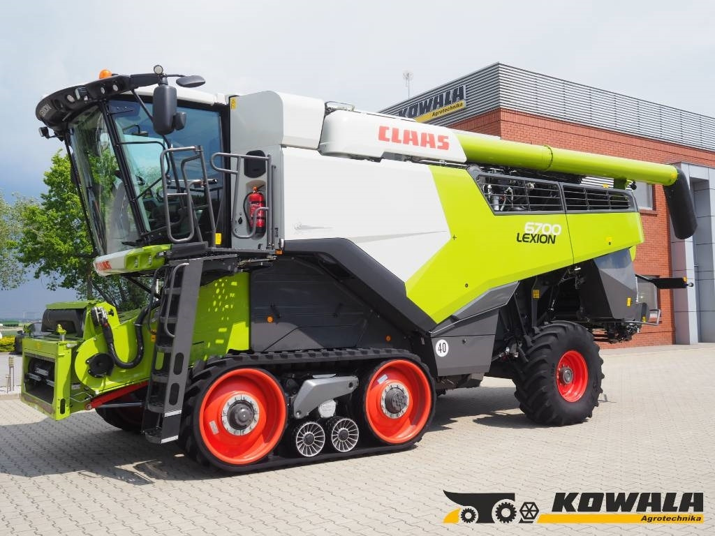 Claas Lexion 6700TT GPS + V770 - Moissonneuse-batteuse: photos 1 Claas Lexion 6700TT GPS + V770 - Moissonneuse-batteuse: photos 1