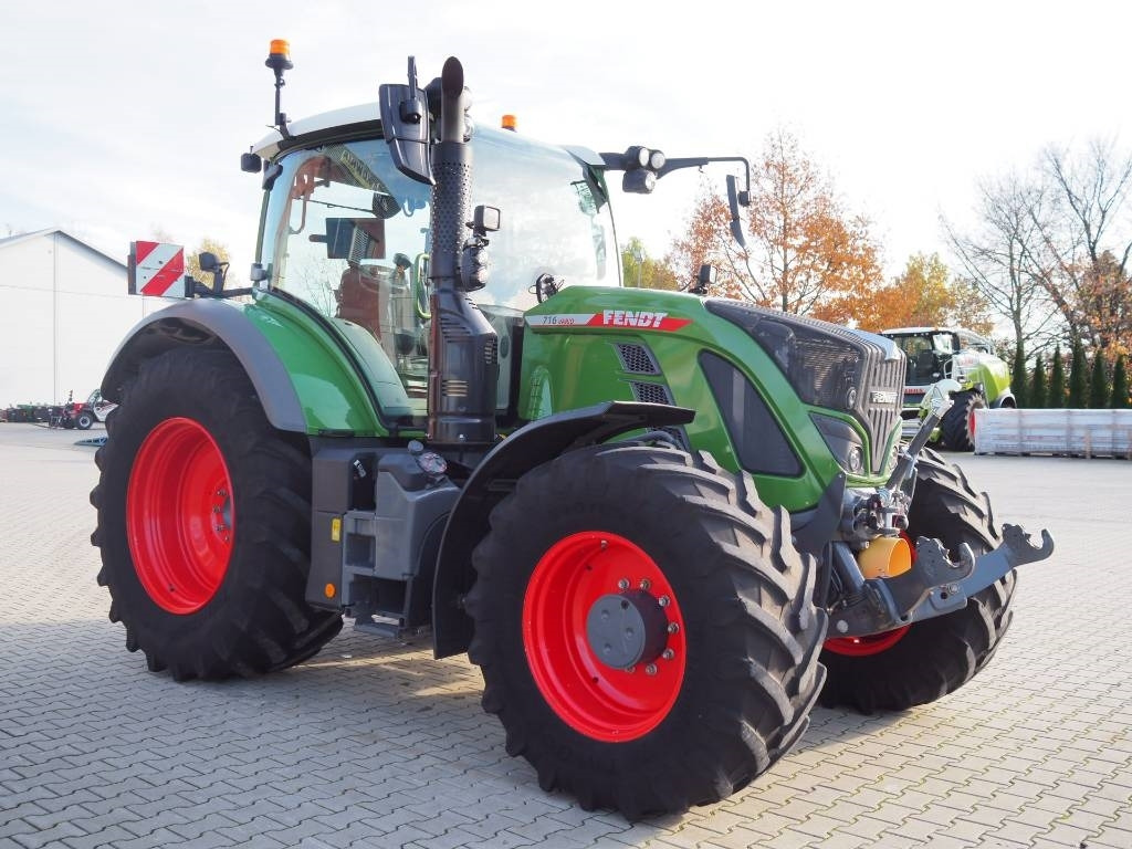 Fendt 716 Vario Gen6 Power+, GPS - Tracteur agricole: photos 4 Fendt 716 Vario Gen6 Power+, GPS - Tracteur agricole: photos 4