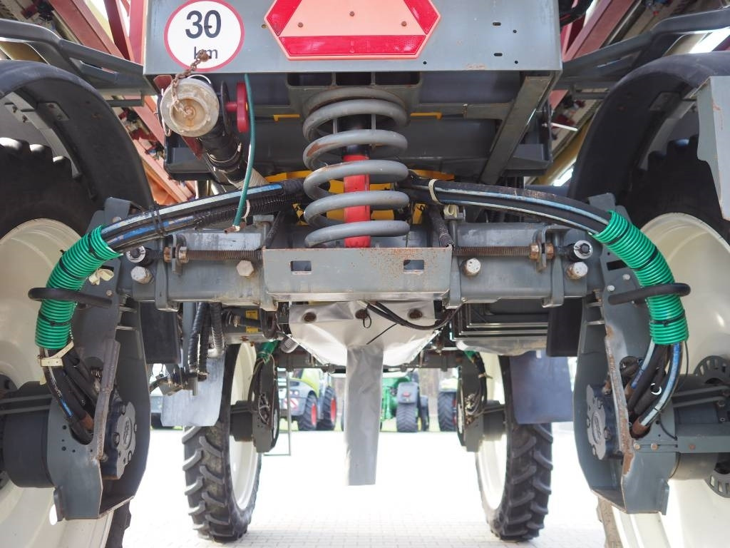 Hardi ALPHA Evo 4100i TWIN - Pulvé automoteur: photos 5 Hardi ALPHA Evo 4100i TWIN - Pulvé automoteur: photos 5