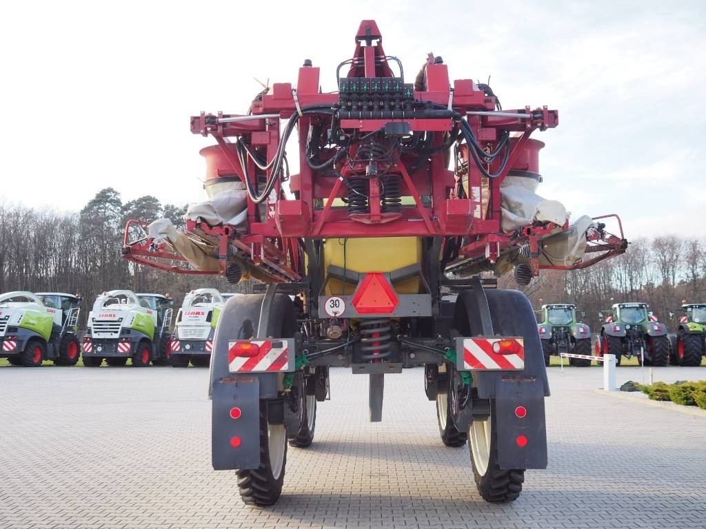 Hardi ALPHA Evo 4100i TWIN - Pulvé automoteur: photos 4 Hardi ALPHA Evo 4100i TWIN - Pulvé automoteur: photos 4