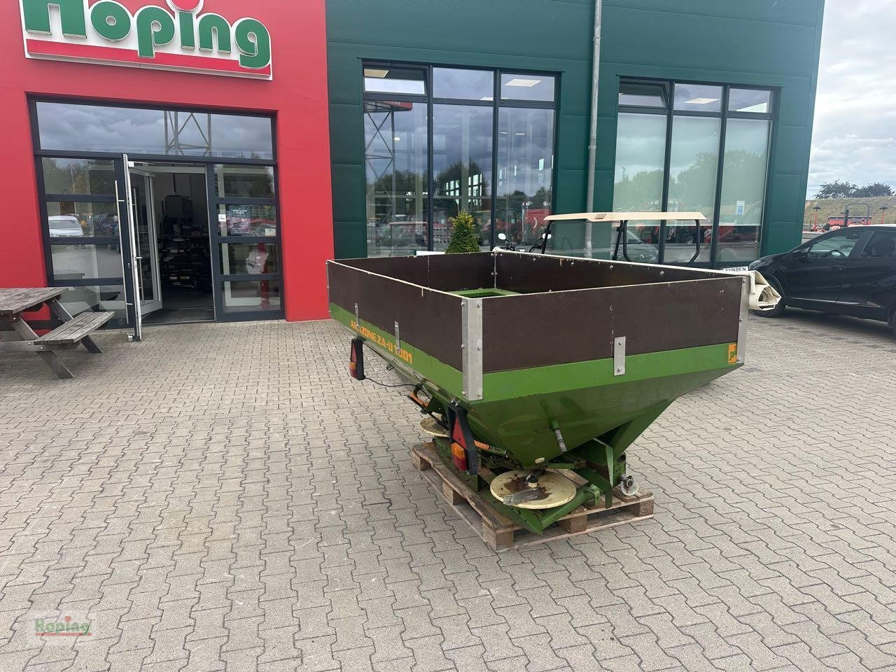 Amazone ZA-U 1001 - Distributeur d'engrais: photos 2 Amazone ZA-U 1001 - Distributeur d'engrais: photos 2