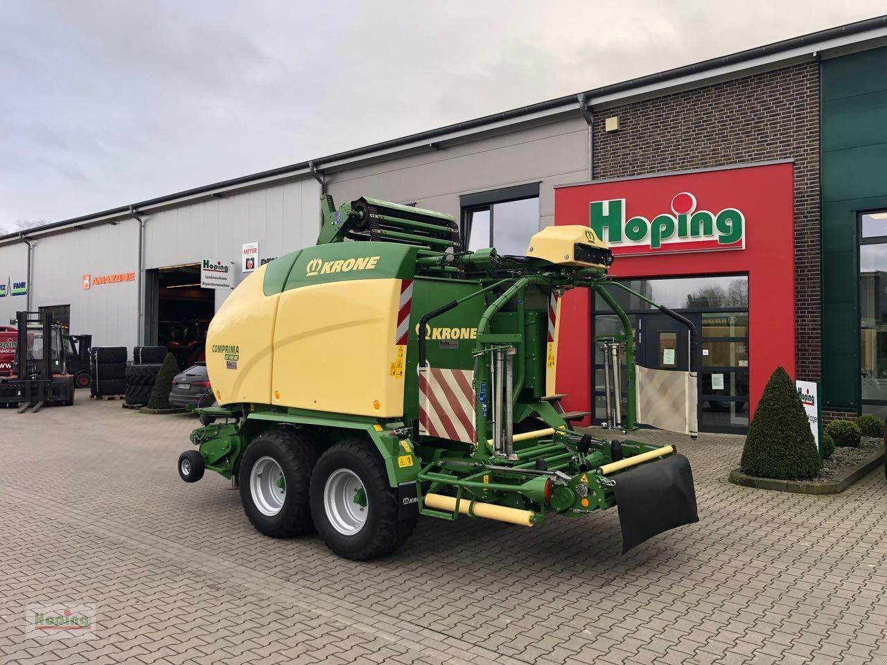 Krone Comprima CF 155 XC - Presse à balles rondes: photos 5 Krone Comprima CF 155 XC - Presse à balles rondes: photos 5