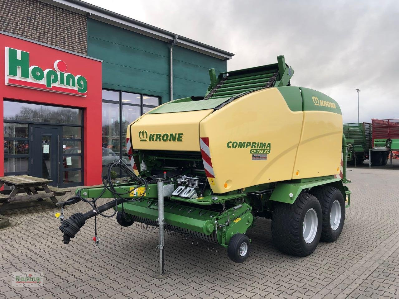 Krone Comprima CF 155 XC - Presse à balles rondes: photos 2 Krone Comprima CF 155 XC - Presse à balles rondes: photos 2