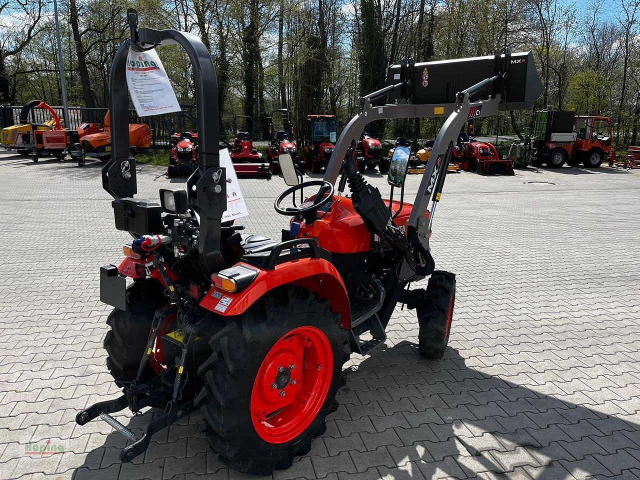 Kubota EK1-261 - Tracteur communal: photos 5 Kubota EK1-261 - Tracteur communal: photos 5