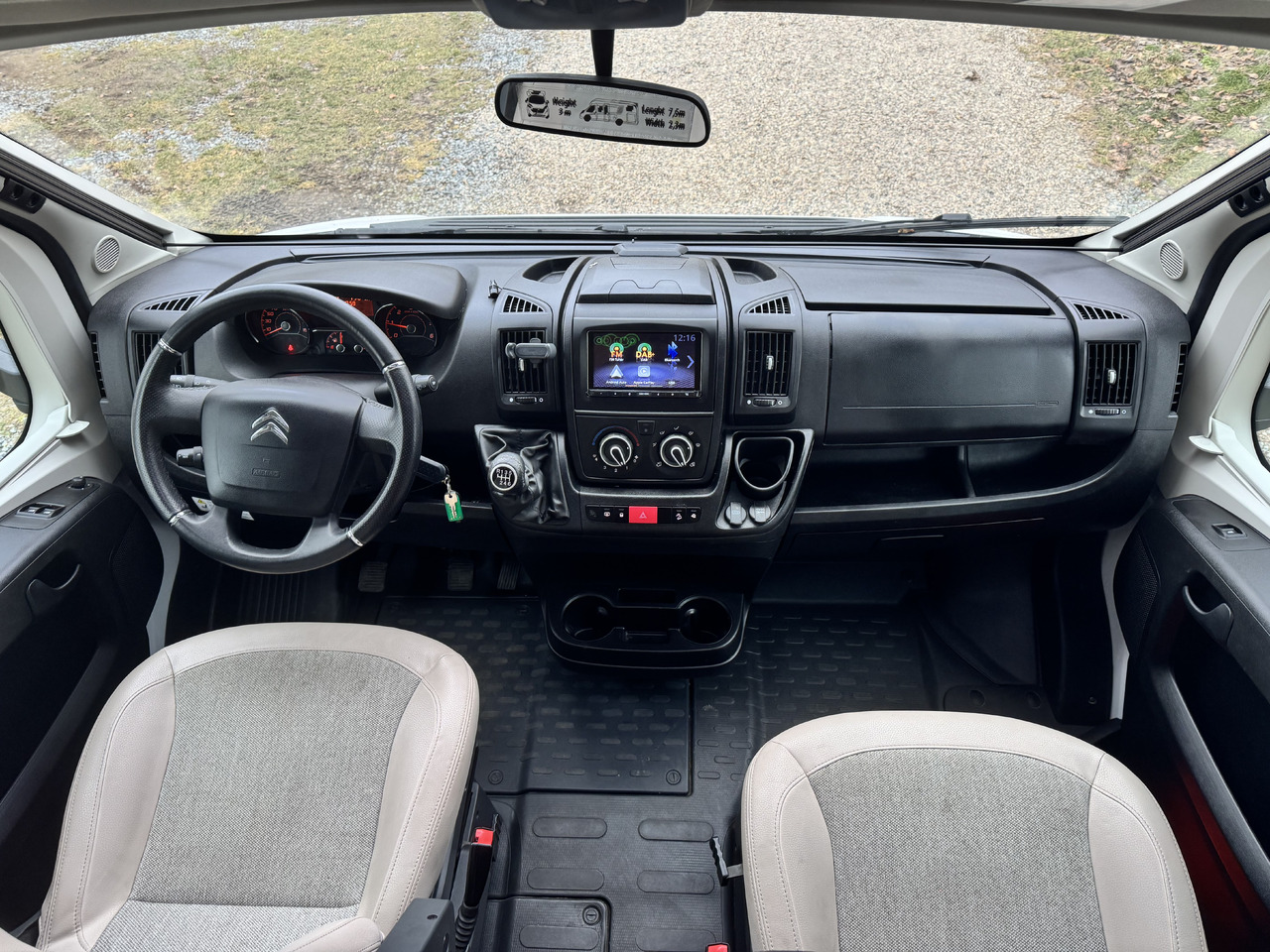 Adria Matrix M 670 SL - Camping-car: photos 4 Adria Matrix M 670 SL - Camping-car: photos 4