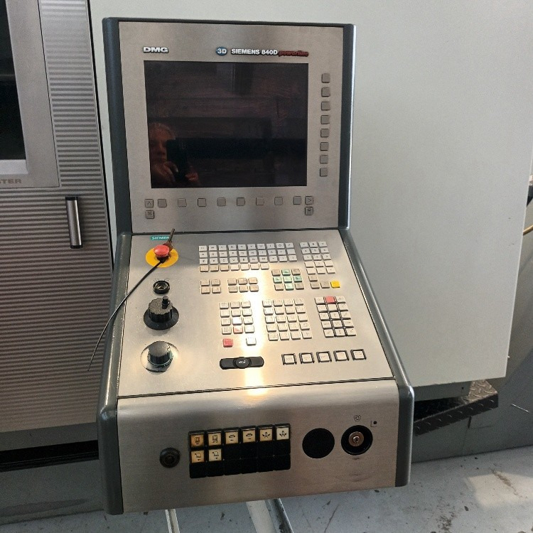 Tornio Cnc a due torrette Gildemeister TWIN 90 - Machine à métaux: photos 3 Tornio Cnc a due torrette Gildemeister TWIN 90 - Machine à métaux: photos 3