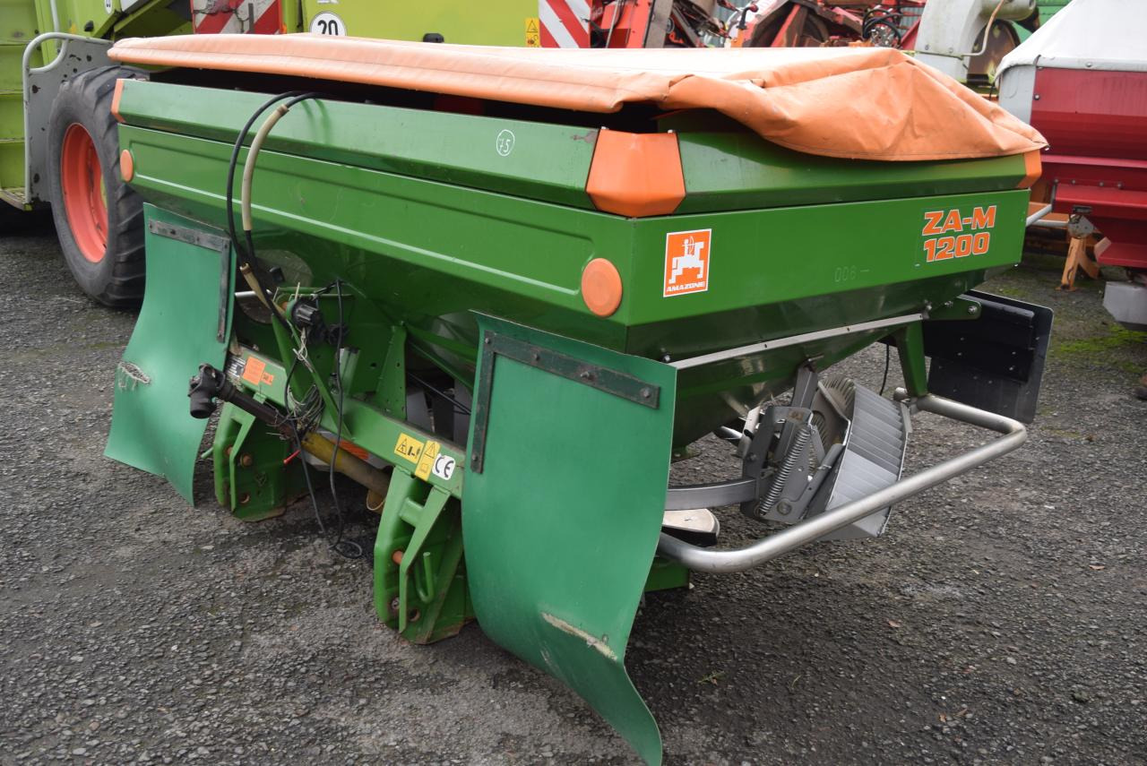 Amazone ZA-M 1200 - Distributeur d'engrais: photos 3 Amazone ZA-M 1200 - Distributeur d'engrais: photos 3