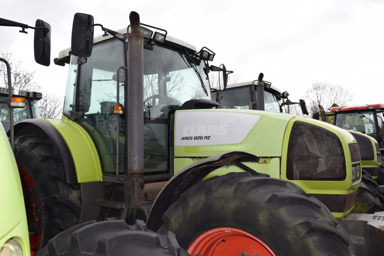 CLAAS Ares 826 RZ - Tracteur agricole: photos 2 CLAAS Ares 826 RZ - Tracteur agricole: photos 2
