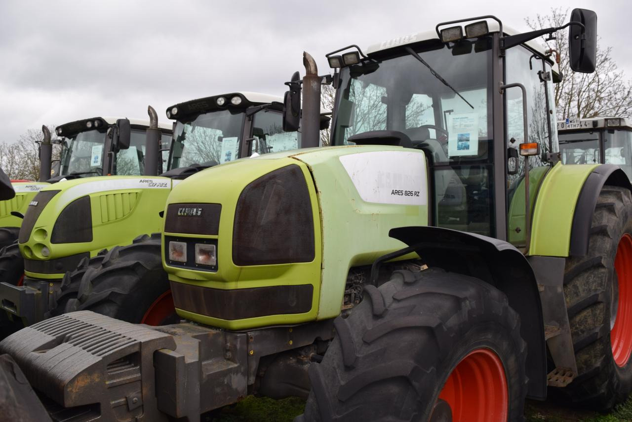 CLAAS Ares 826 RZ - Tracteur agricole: photos 1 CLAAS Ares 826 RZ - Tracteur agricole: photos 1