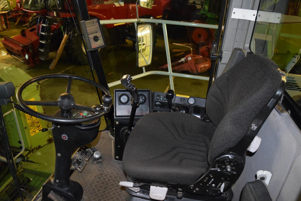 Ensileuse CLAAS Jaguar 820: photos 7