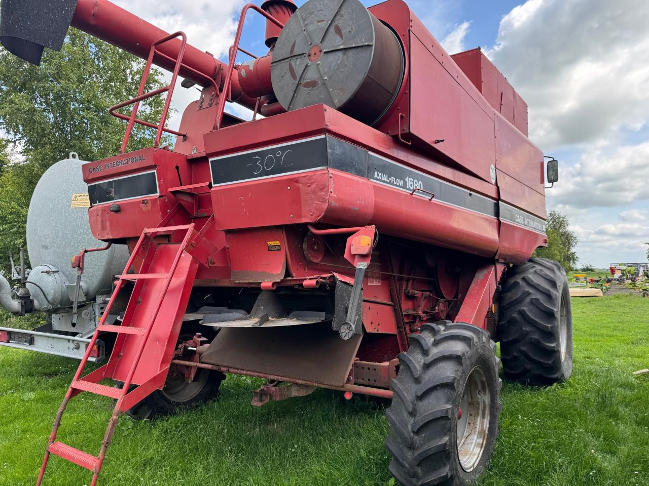Case-IH 1680 Axial - Moissonneuse-batteuse: photos 3 Case-IH 1680 Axial - Moissonneuse-batteuse: photos 3
