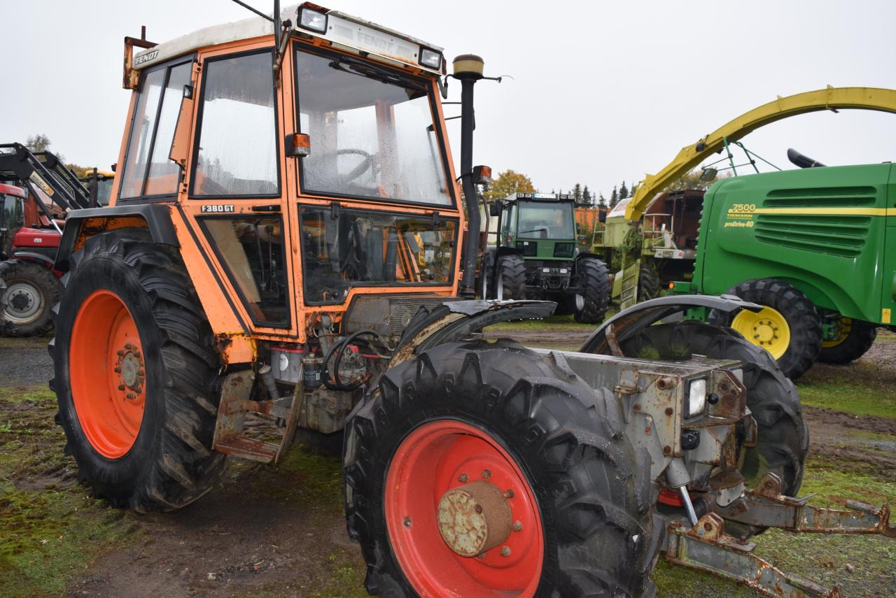 Fendt 380 GTA - Tracteur agricole: photos 1 Fendt 380 GTA - Tracteur agricole: photos 1