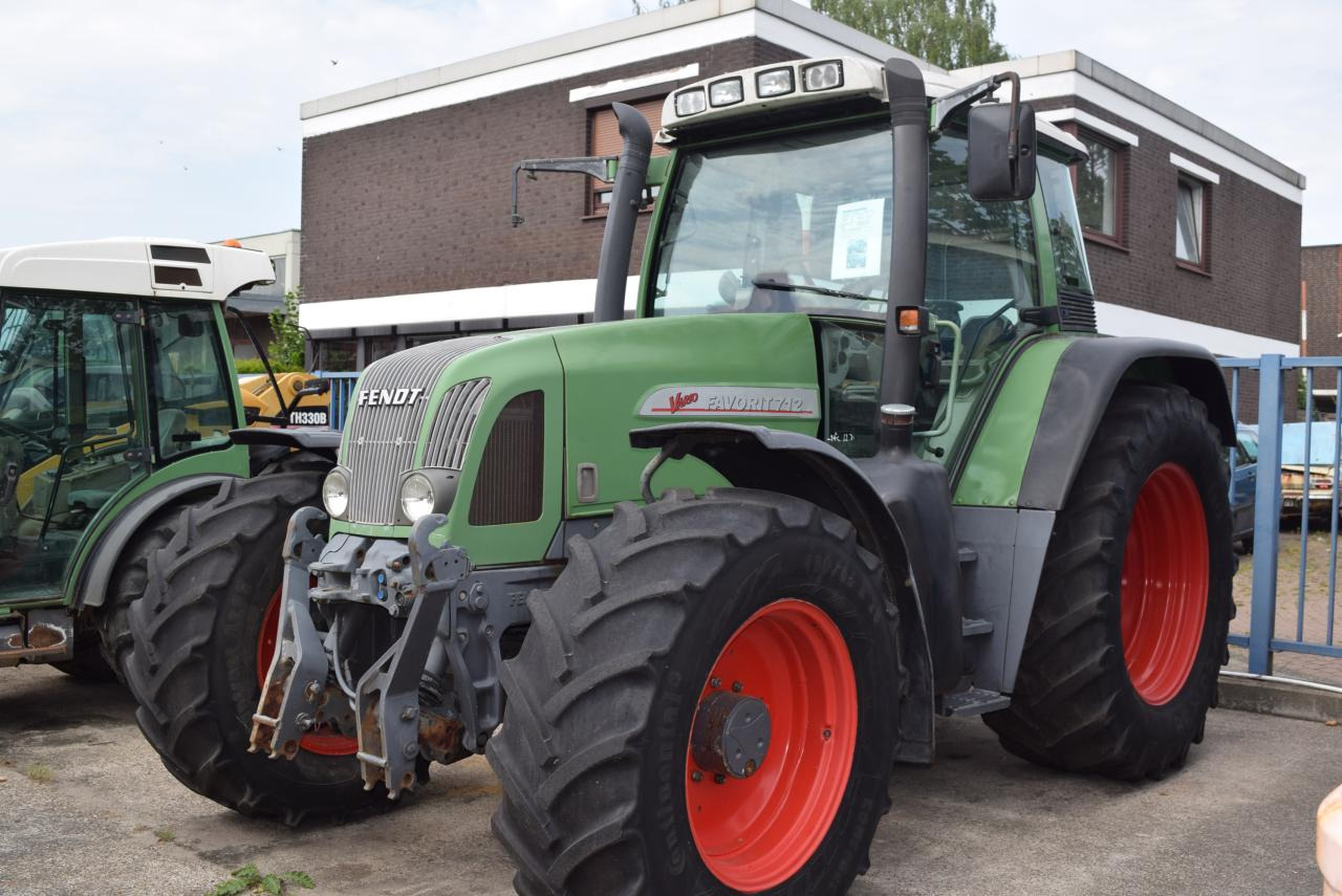 Fendt 712 Vario - Tracteur agricole: photos 3 Fendt 712 Vario - Tracteur agricole: photos 3
