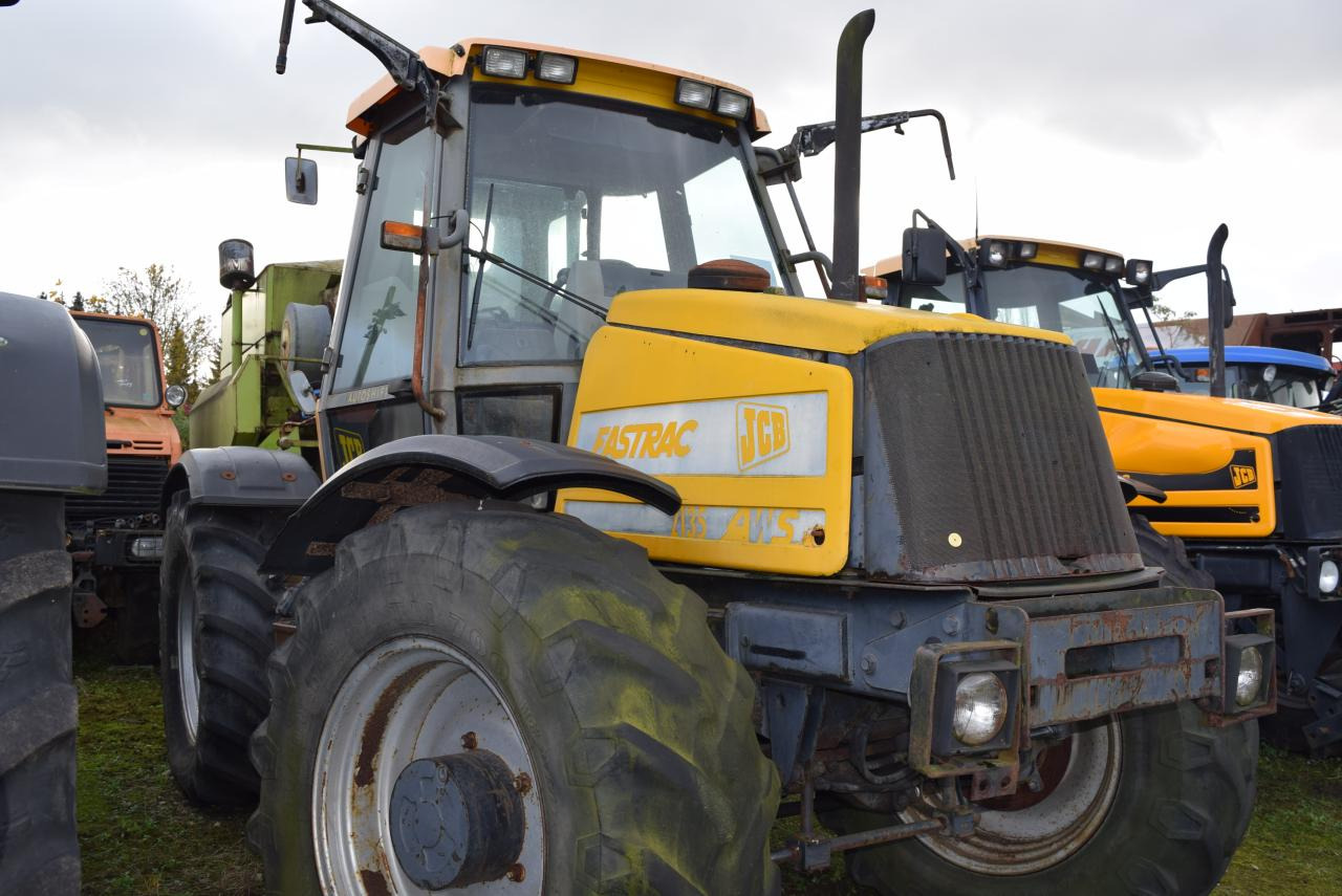 JCB Fastrac 2135 - 4WS - Tracteur agricole: photos 1 JCB Fastrac 2135 - 4WS - Tracteur agricole: photos 1