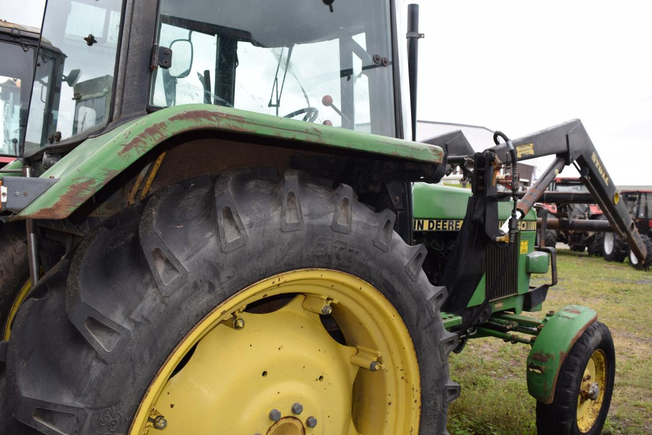 John Deere 1640 - Tracteur agricole: photos 4 John Deere 1640 - Tracteur agricole: photos 4