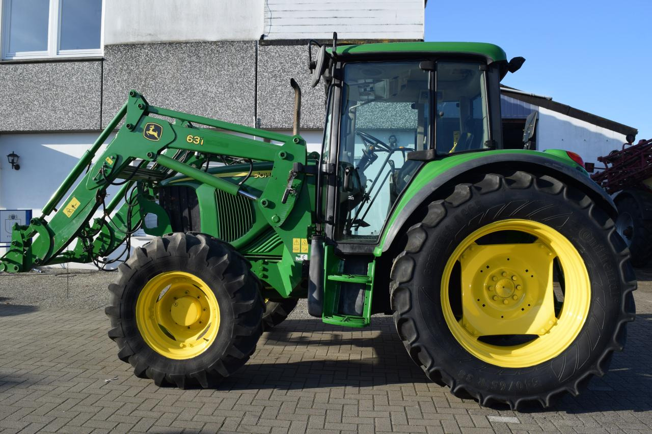 John Deere 6220 - Tracteur agricole: photos 1 John Deere 6220 - Tracteur agricole: photos 1