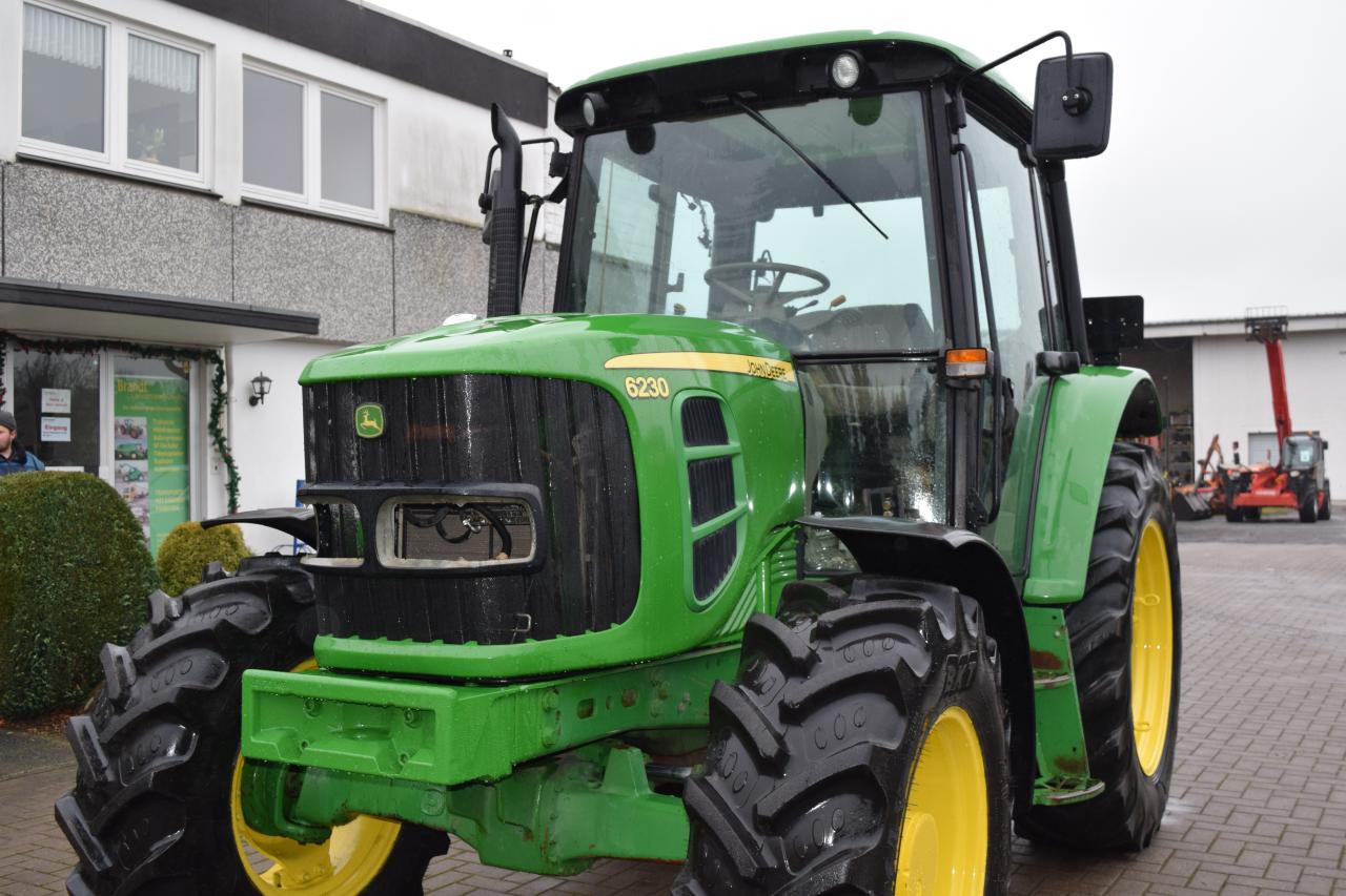 John Deere 6230 - Tracteur agricole: photos 5 John Deere 6230 - Tracteur agricole: photos 5