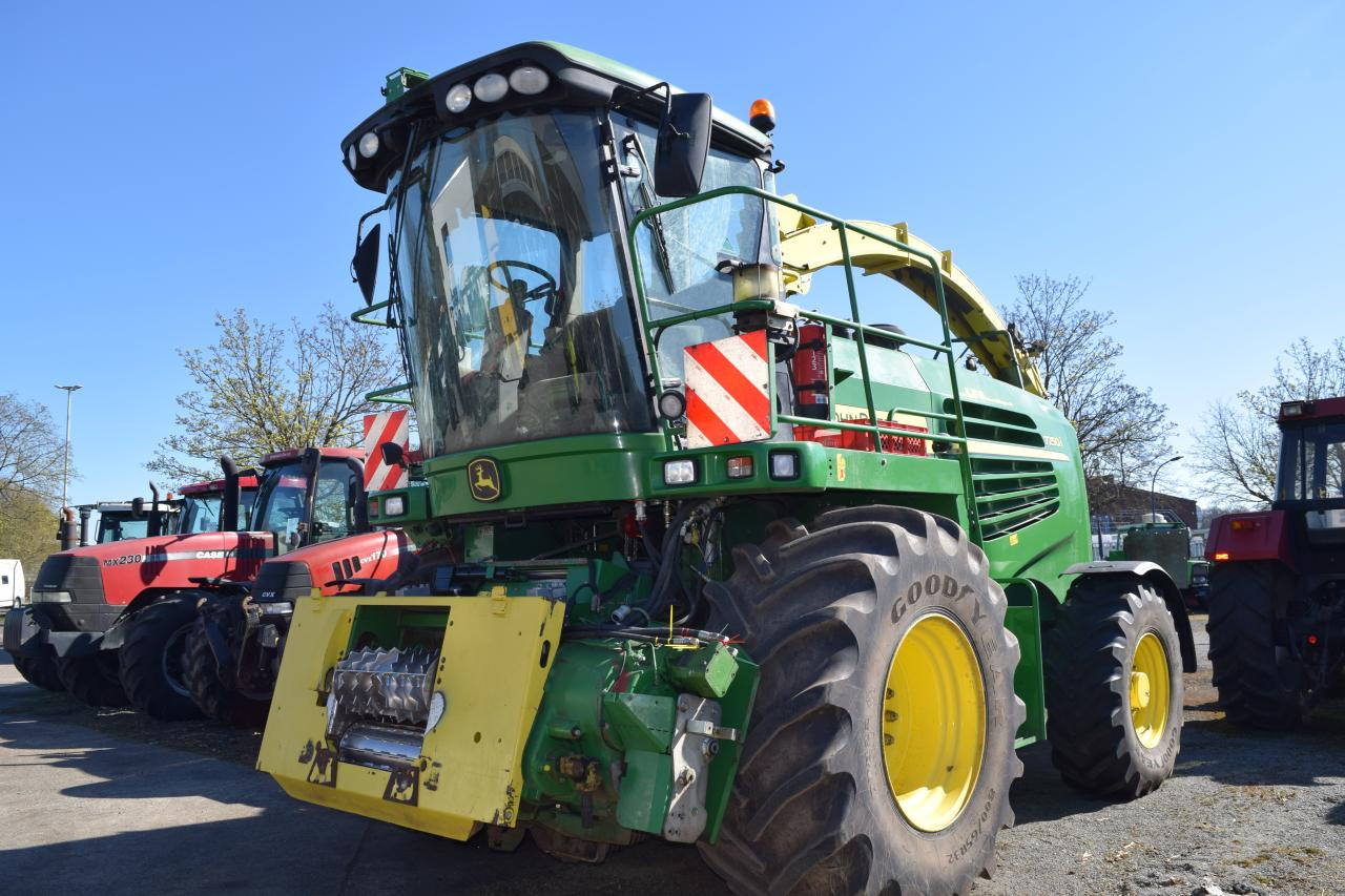John Deere 7250 i - Ensileuse: photos 2 John Deere 7250 i - Ensileuse: photos 2