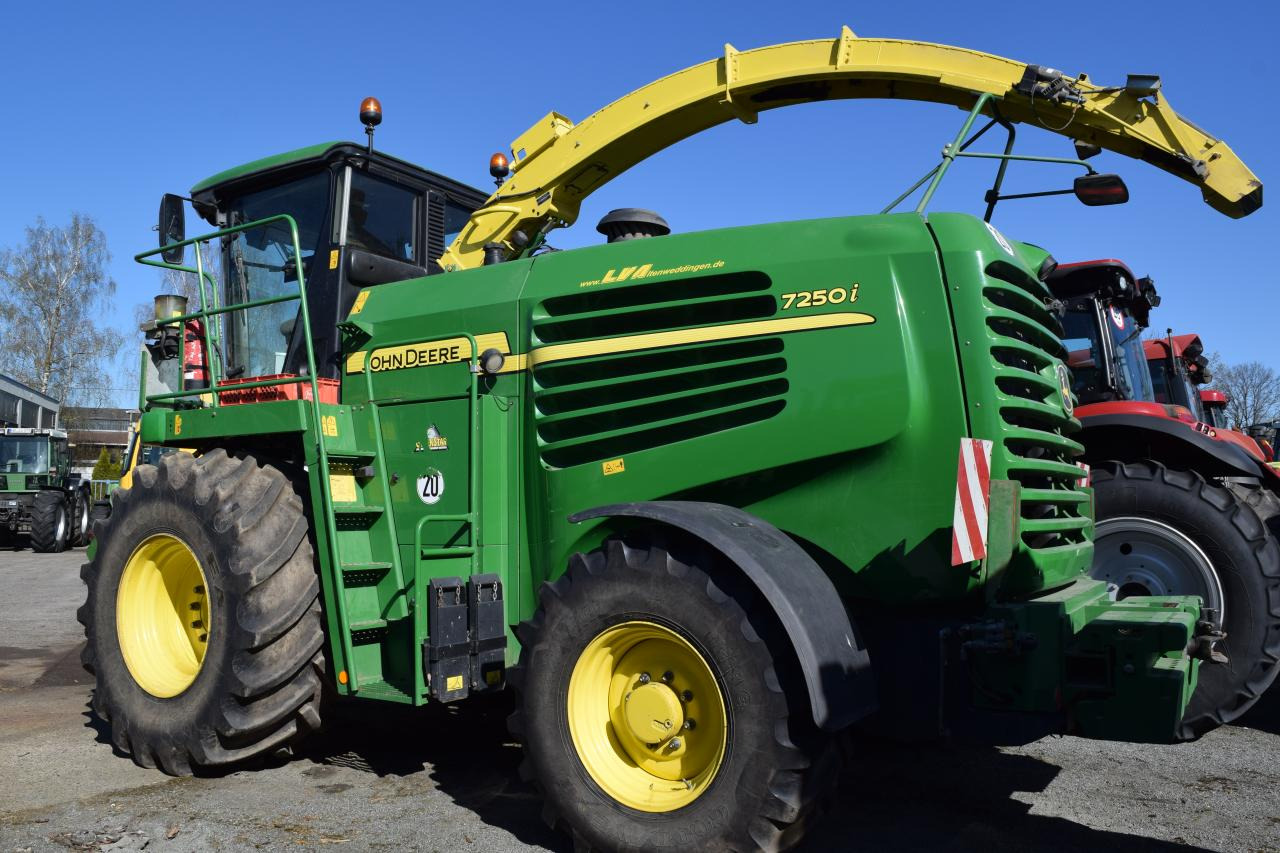 John Deere 7250 i - Ensileuse: photos 4 John Deere 7250 i - Ensileuse: photos 4
