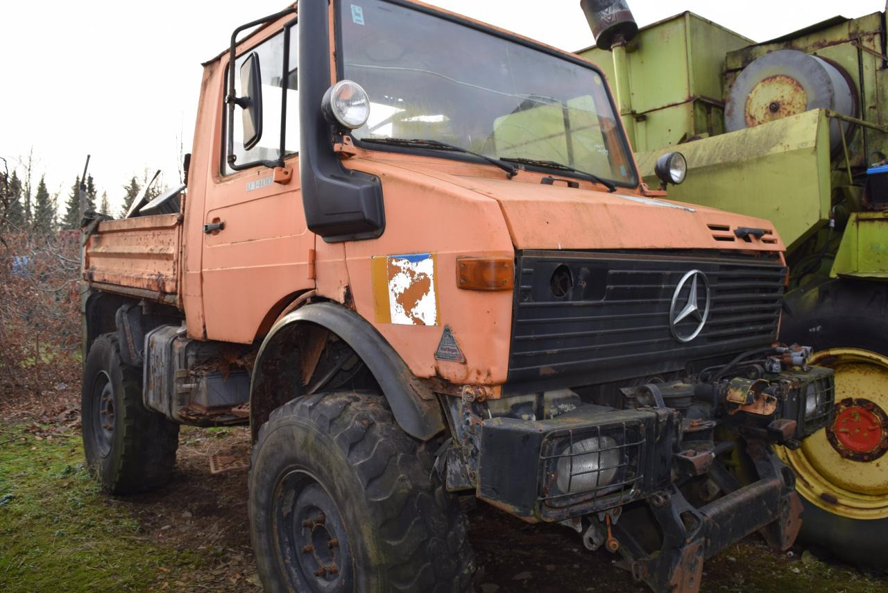 Mercedes-Benz Unimog U 1200 - Tracteur agricole: photos 1 Mercedes-Benz Unimog U 1200 - Tracteur agricole: photos 1