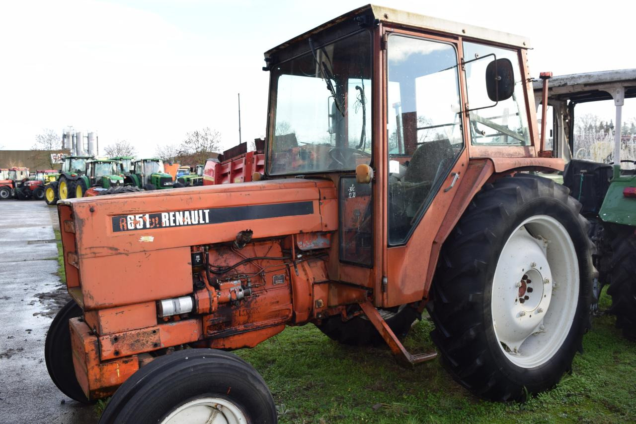 Renault 651 - Tracteur agricole: photos 1 Renault 651 - Tracteur agricole: photos 1