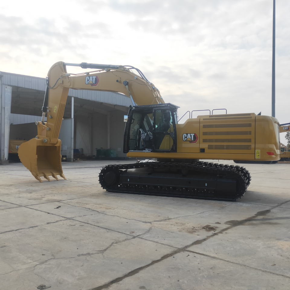 CATERPILLAR 350 - Pelle sur chenille: photos 3 CATERPILLAR 350 - Pelle sur chenille: photos 3