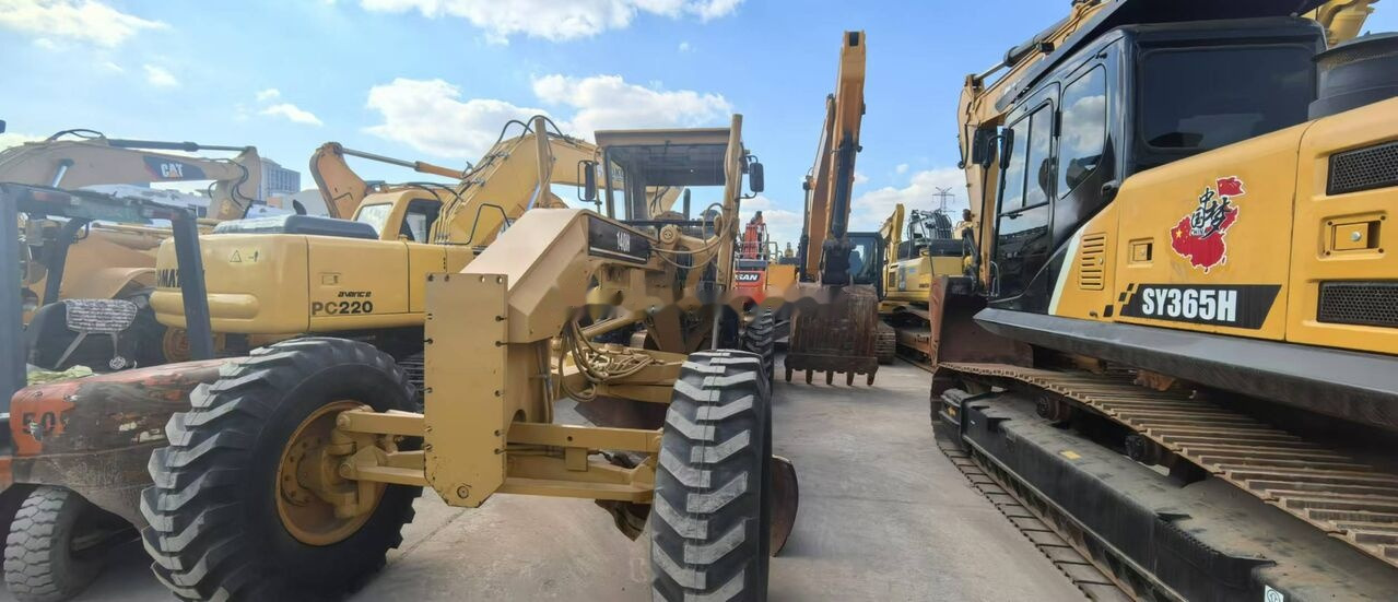 Caterpillar 140H - Niveleuse: photos 3 Caterpillar 140H - Niveleuse: photos 3